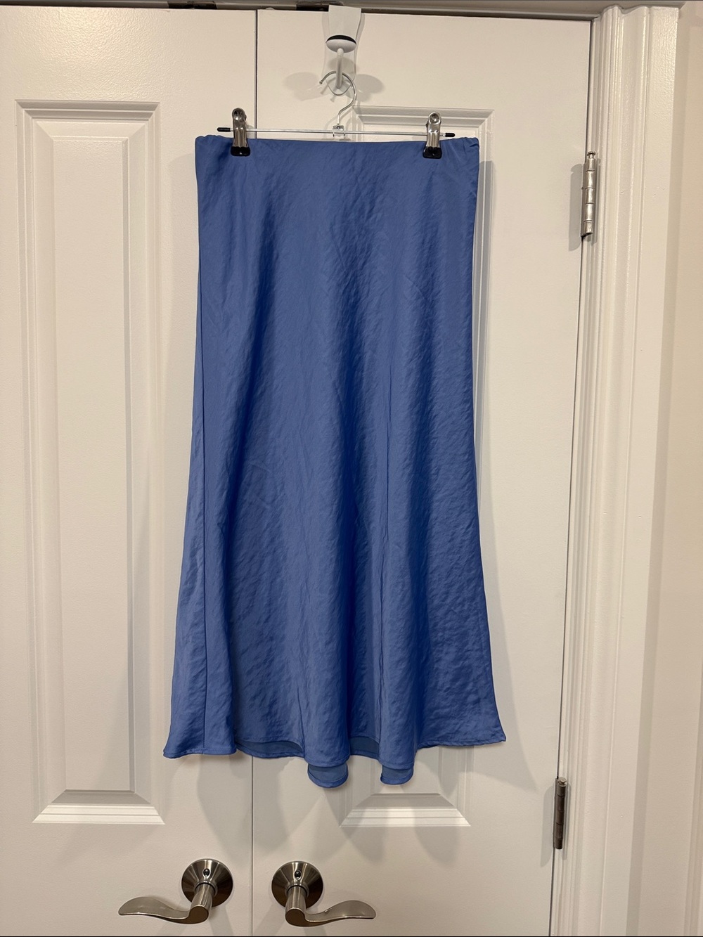 Elegant Cornflower Blue A-Line Satin Midi Skirt